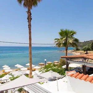 https://ocean-suite-chalkidiki.hotelschalkidiki.net