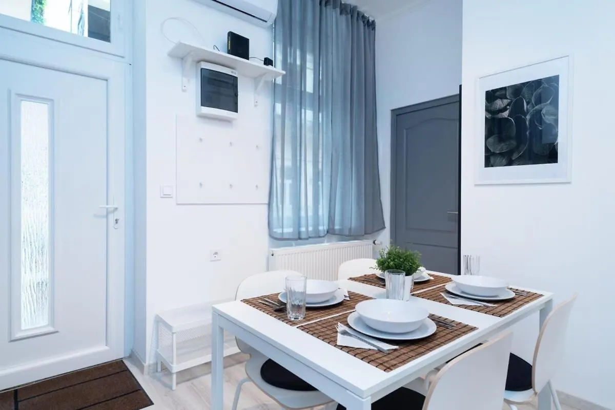 Ideal New Apartment In The Center Budapest